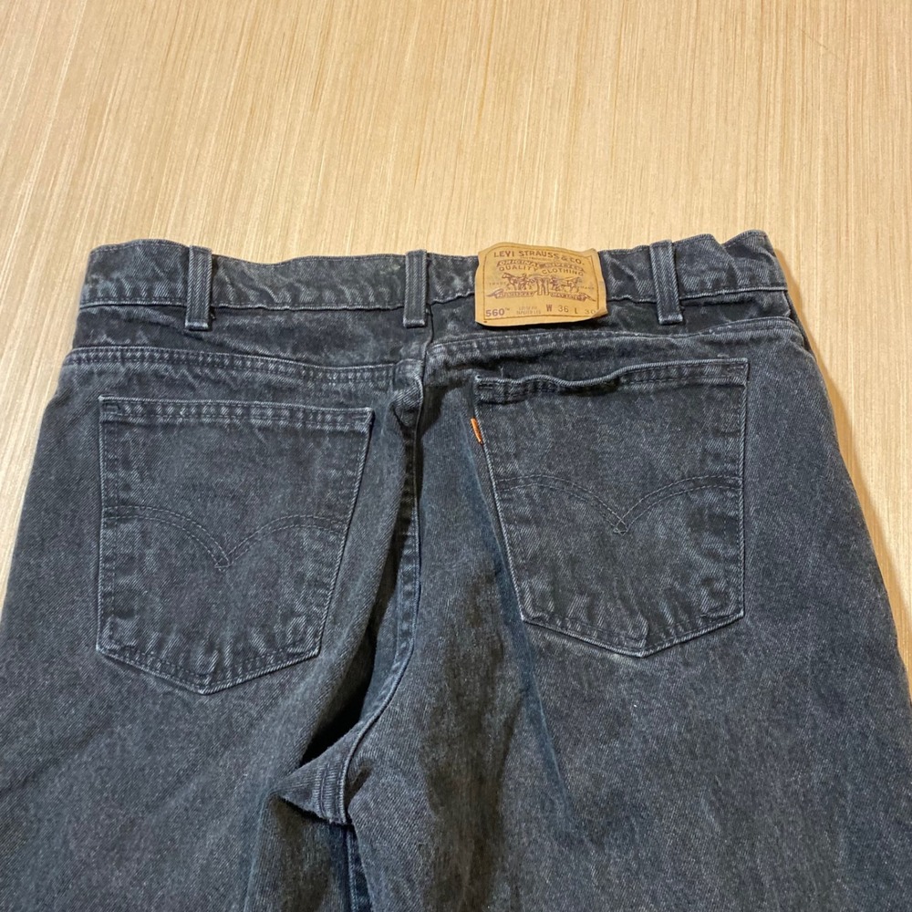 Vintage Levis 560 Orange Tab Black Loose Fit Tapered Leg Jeans 36x30 Made in USA - Picture 7 of 9